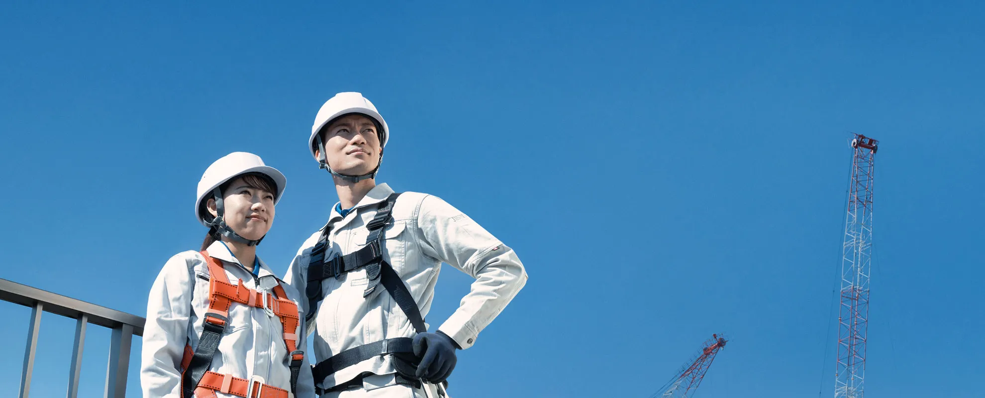 現場作業員の仕事風景